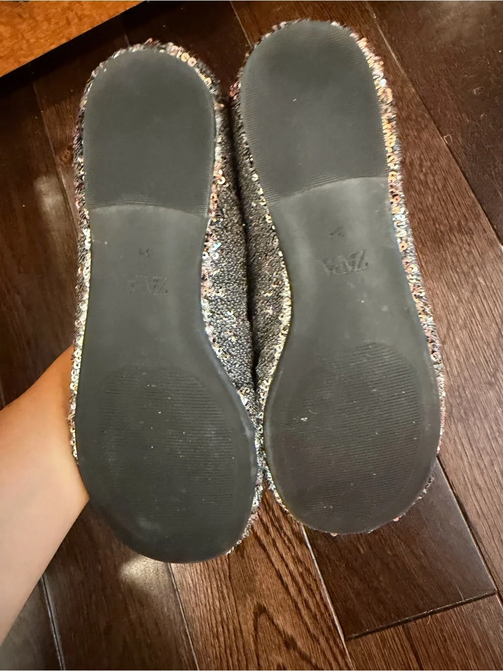 Zara girls silver Multi-Sequin Ballet Flats with Black Trim size 34 ( US 2.5 )